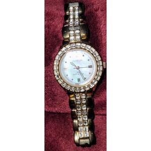 Armitron Now Womens Watch Gold-Tone Crystal Bezel Luminous Hands‎ New Battery 7"